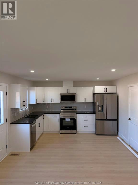 636 Eugenie Street East, Windsor, ON, N8X 2Y4 - 13