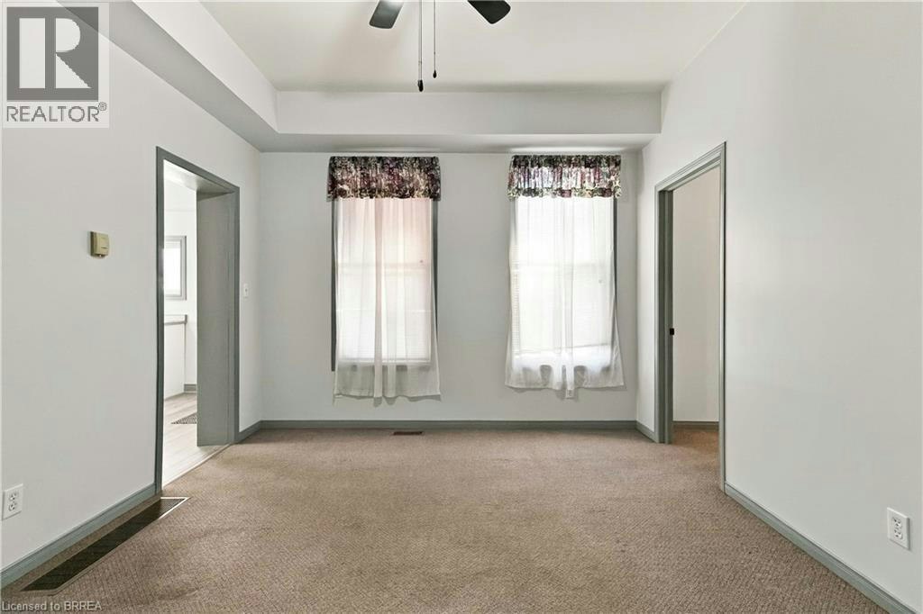 Lower-139 Grand River Avenue, Brantford, ON, N3T 4X5 - 10