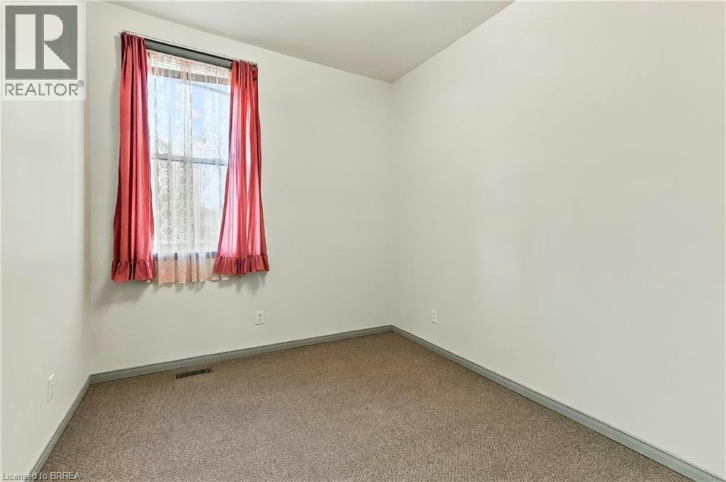 Lower-139 Grand River Avenue, Brantford, ON, N3T 4X5 - 15