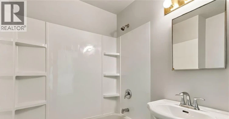 Lower-139 Grand River Avenue, Brantford, ON, N3T 4X5 - 8
