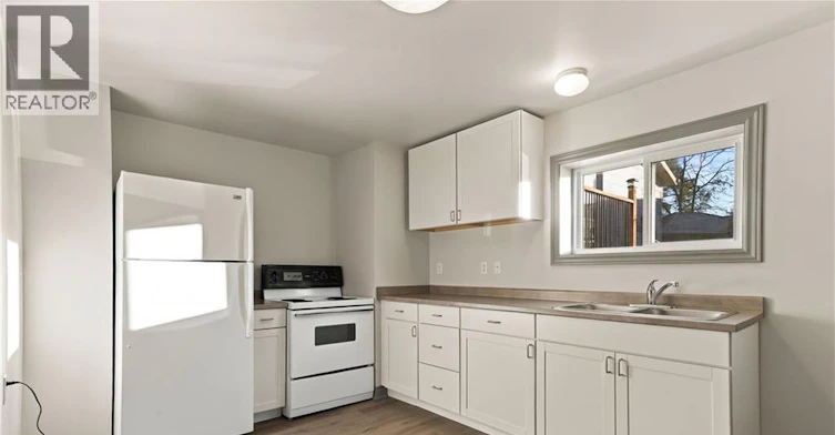 Lower-139 Grand River Avenue, Brantford, ON, N3T 4X5 - 4