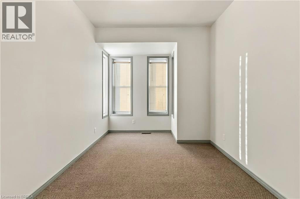 Lower-139 Grand River Avenue, Brantford, ON, N3T 4X5 - 12