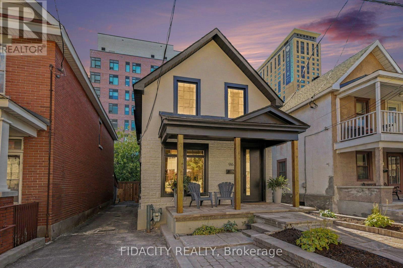 96 Beech Street, Ottawa, ON, K1S 3J8