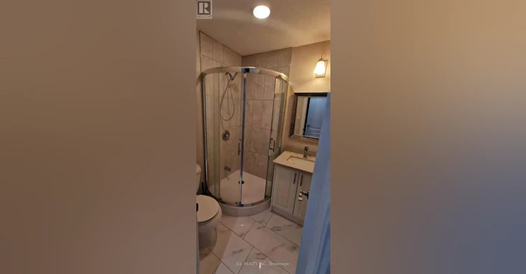 FLR-BIG 16 Masterbedroom 2nd Ross St Street, Toronto, ON, M5T 1Z9 - 4