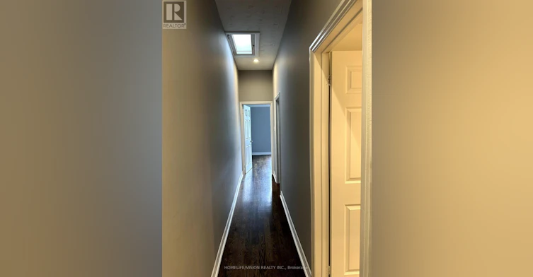 2-2024 Queen Street E, Toronto, ON, M4L 1H9 - 15