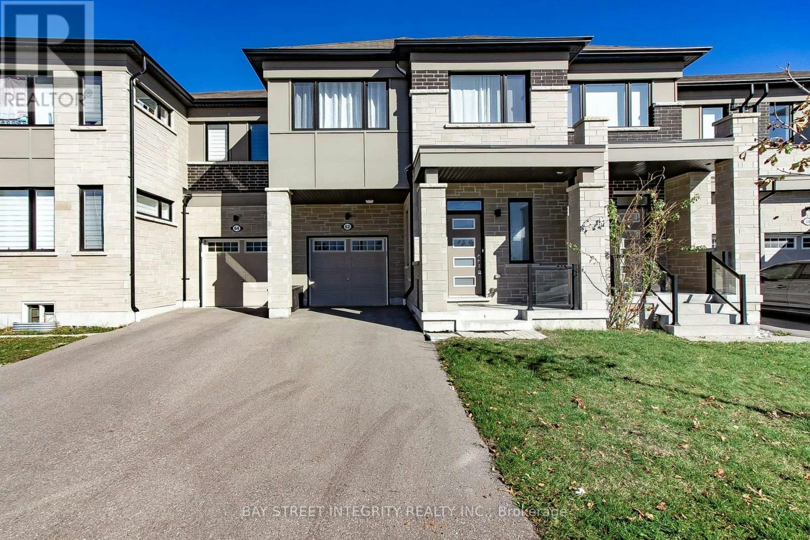 62 Lockyer Drive, Whitby, ON, L1P 0M2
