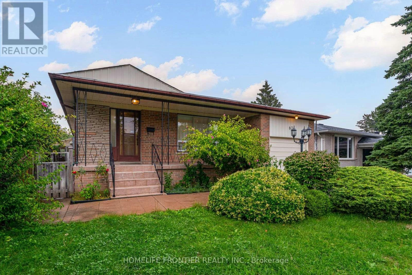 UPPER-62 Clark Avenue, Markham, ON, L3T 1S5