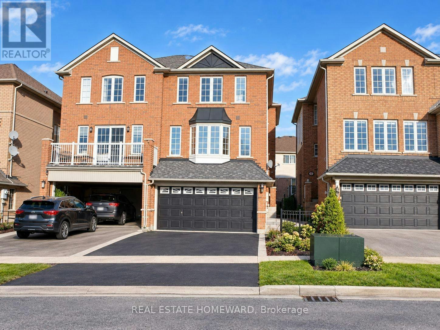 63 Millcliff Circle, Aurora, ON, L4G 7N9