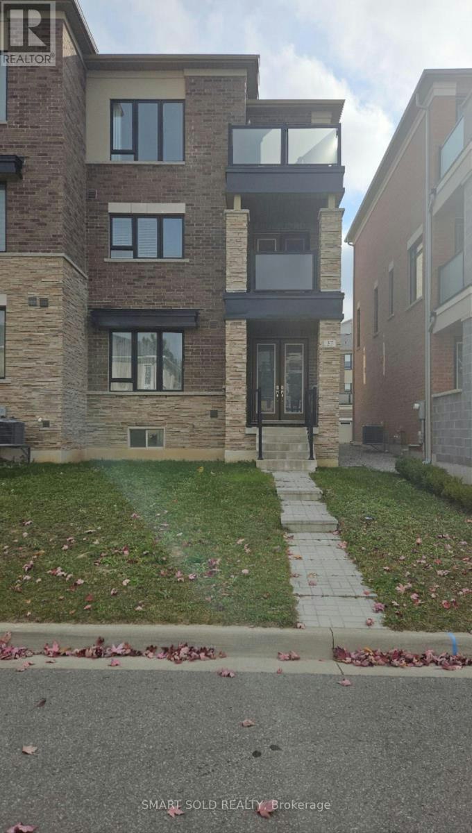 37 Sparks Street, Aurora, ON, L4G 0Z9