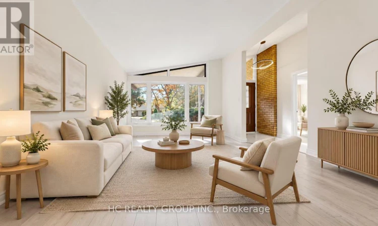52 Dukinfield Crescent