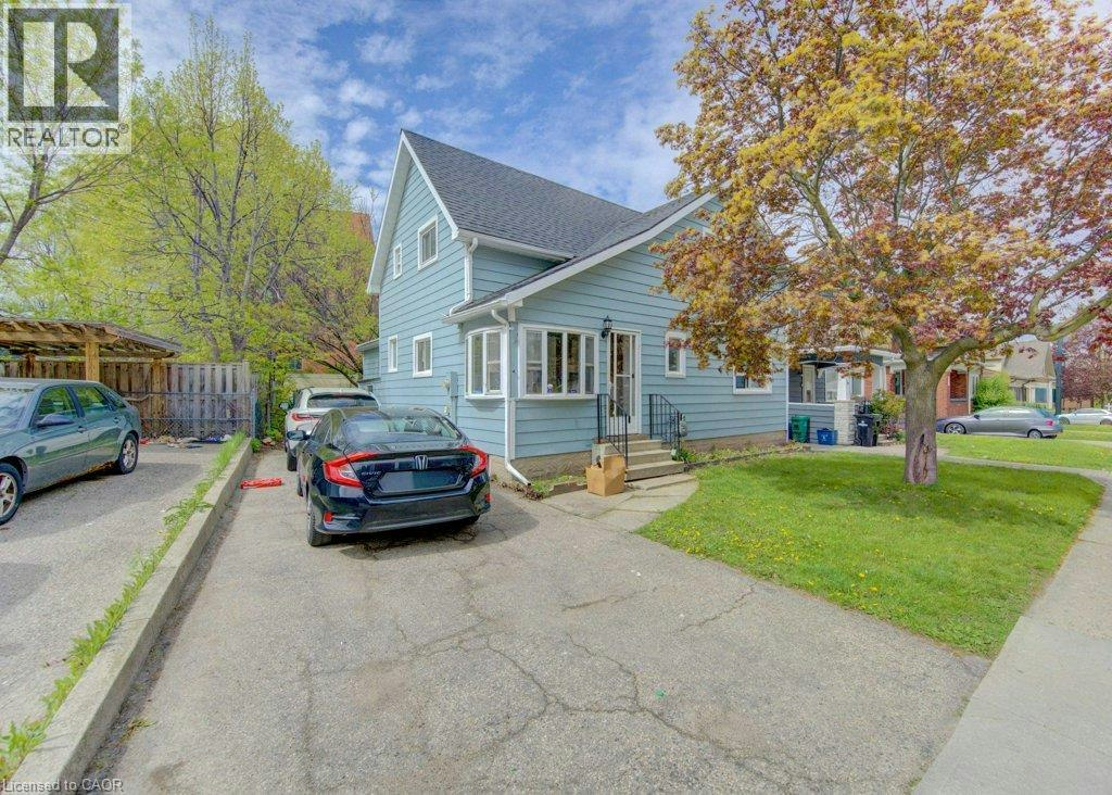 8 Marshall Street, Waterloo, ON, N2J 2T2