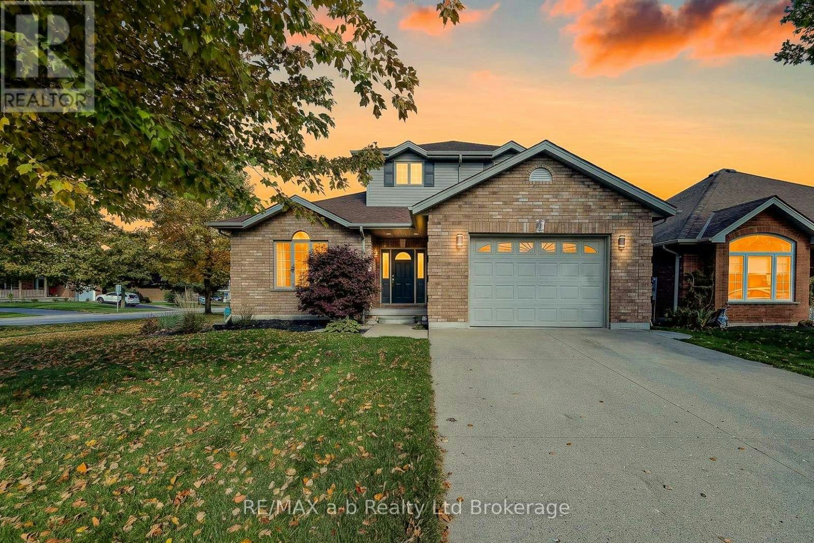 1 Wendy Calder Place, Woodstock, ON, N4T 1T4