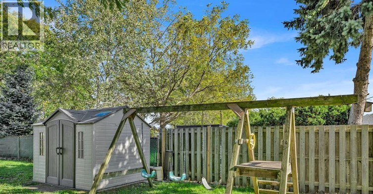 9832 Lynngrove Crescent, Windsor, ON, N8R 1B9 - 39