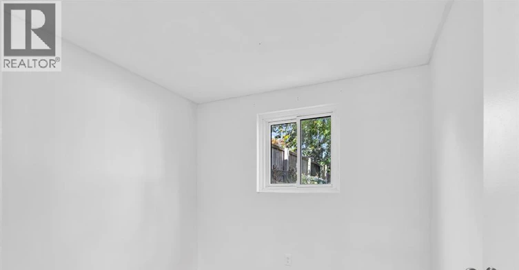 9832 Lynngrove Crescent, Windsor, ON, N8R 1B9 - 24