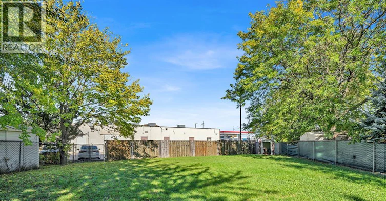 9832 Lynngrove Crescent, Windsor, ON, N8R 1B9 - 40