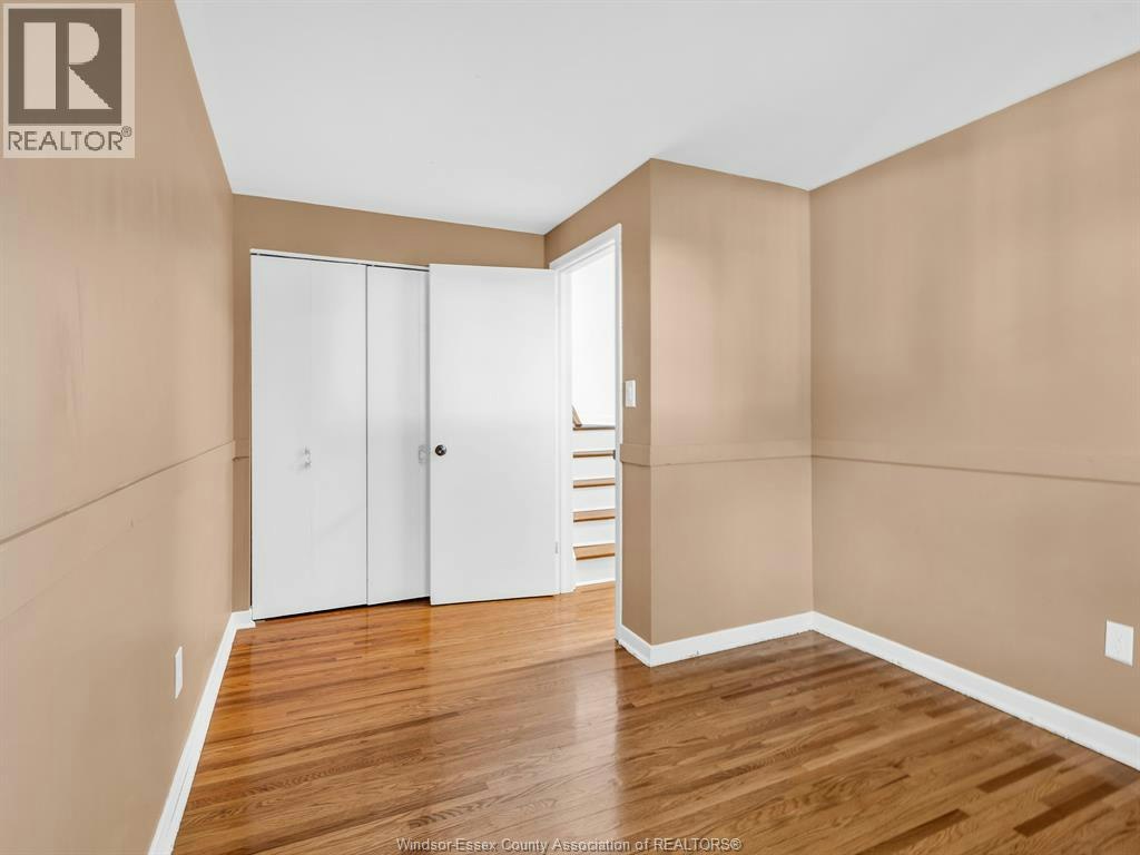 9832 Lynngrove Crescent, Windsor, ON, N8R 1B9 - 23