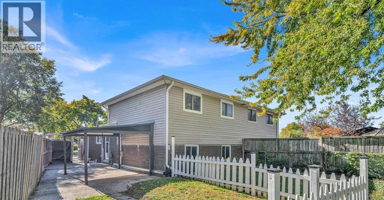 9832 Lynngrove Crescent, Windsor, ON, N8R 1B9 - 45