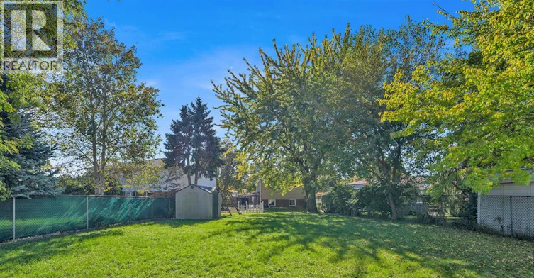 9832 Lynngrove Crescent, Windsor, ON, N8R 1B9 - 41