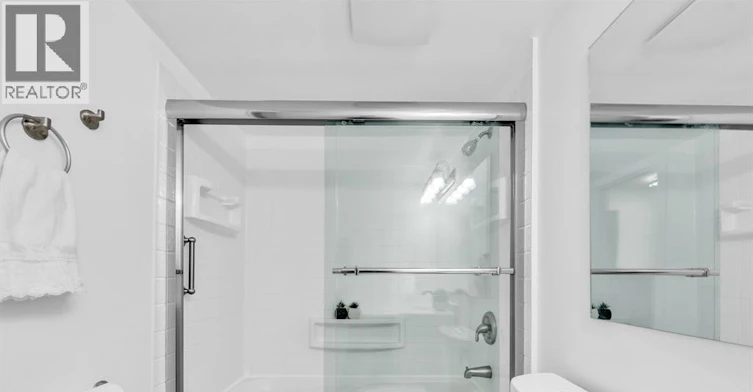 9832 Lynngrove Crescent, Windsor, ON, N8R 1B9 - 27