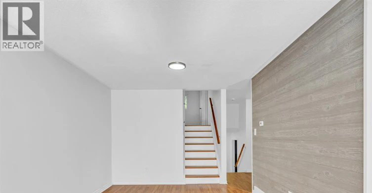 9832 Lynngrove Crescent, Windsor, ON, N8R 1B9 - 8