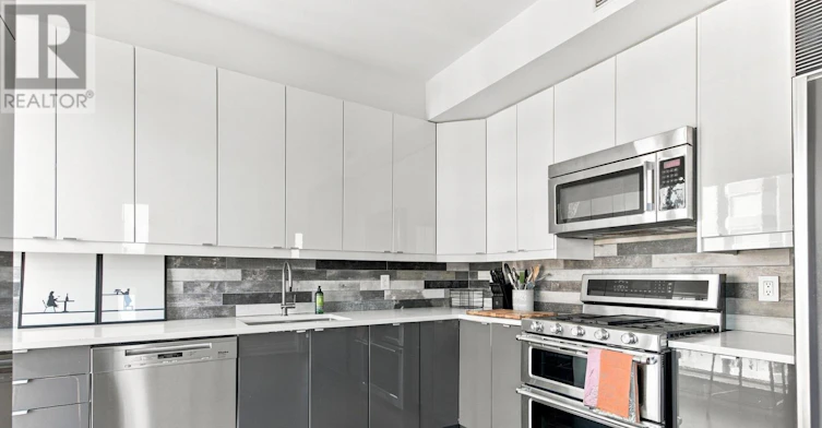 1902 38 Avenue Road, Toronto, ON, M5R 2G2 - 19