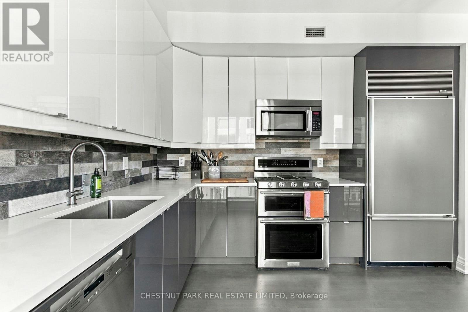 1902 38 Avenue Road, Toronto, ON, M5R 2G2 - 21