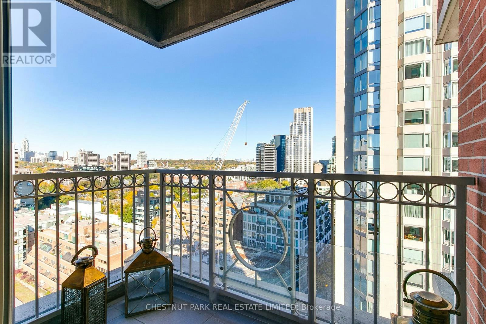 1902 38 Avenue Road, Toronto, ON, M5R 2G2 - 32