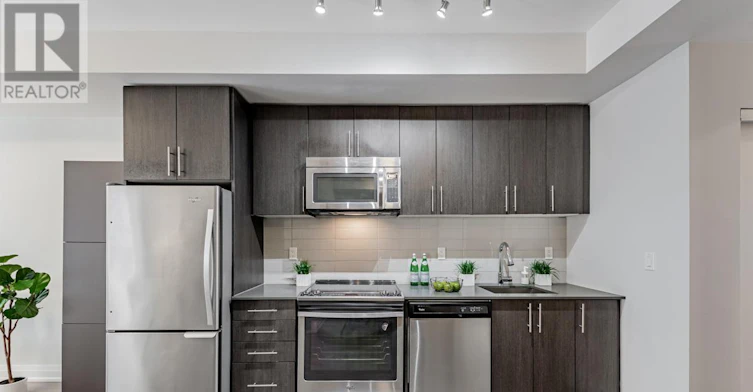 18-780 Sheppard Avenue E, Toronto, ON, M2K 0E8 - 3