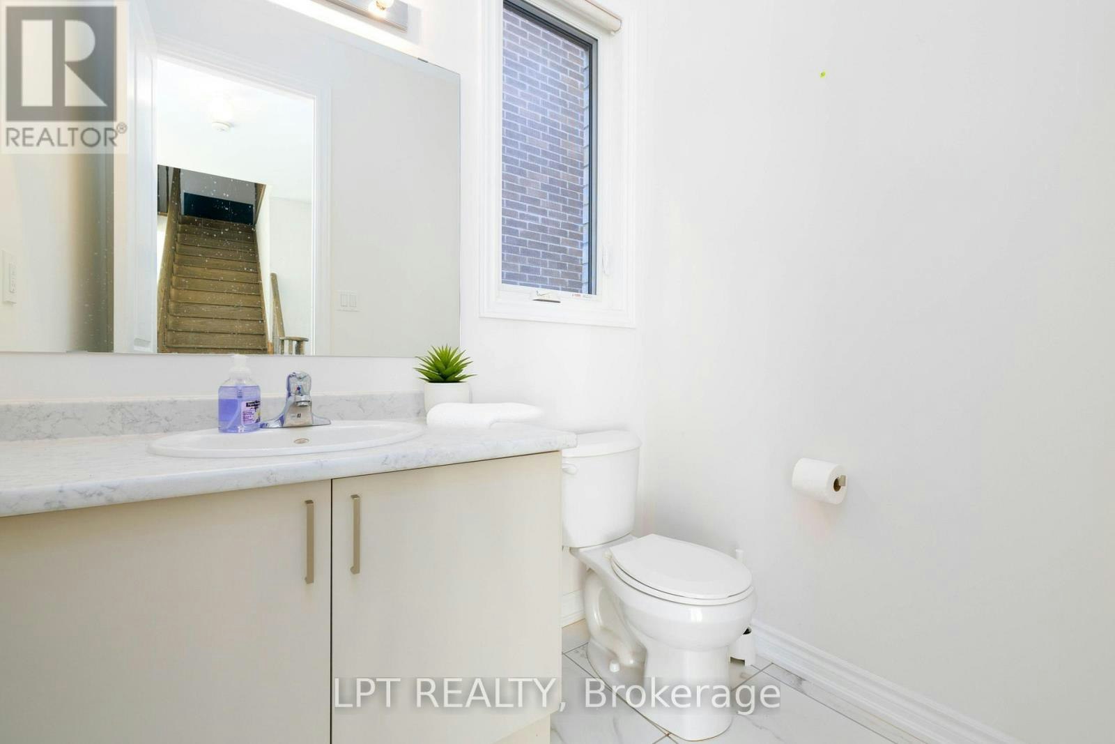 3 Rail Trail Court, Georgina, ON, L0E 1R0 - 8
