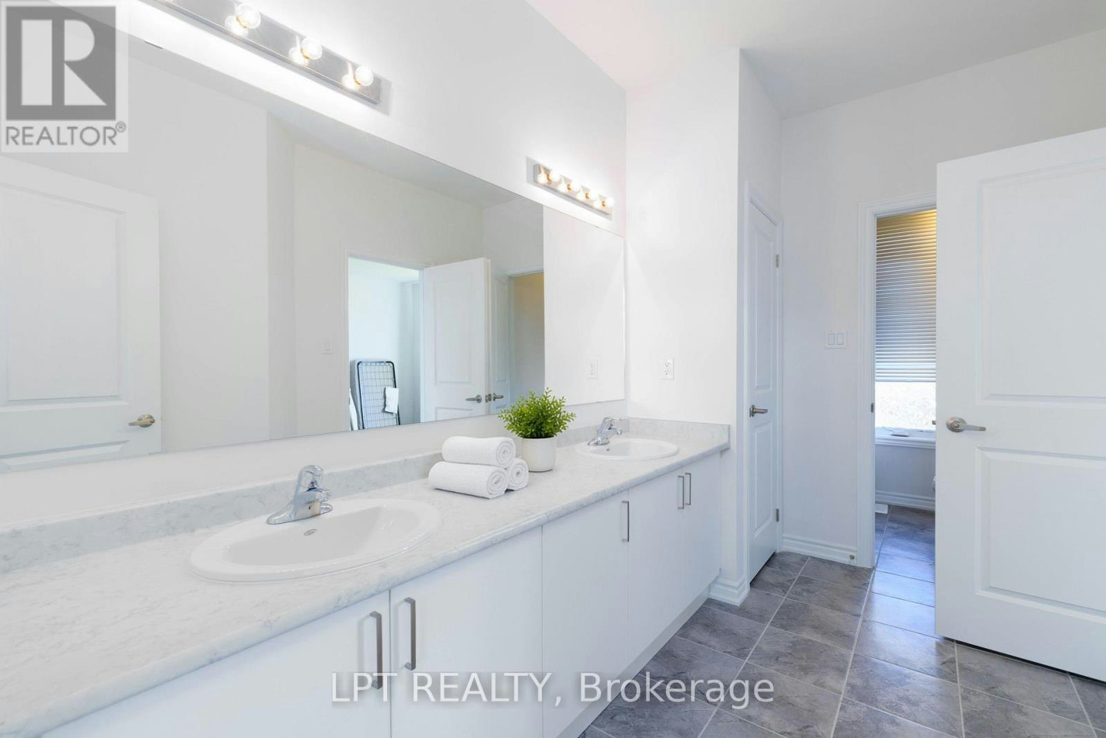 3 Rail Trail Court, Georgina, ON, L0E 1R0 - 28