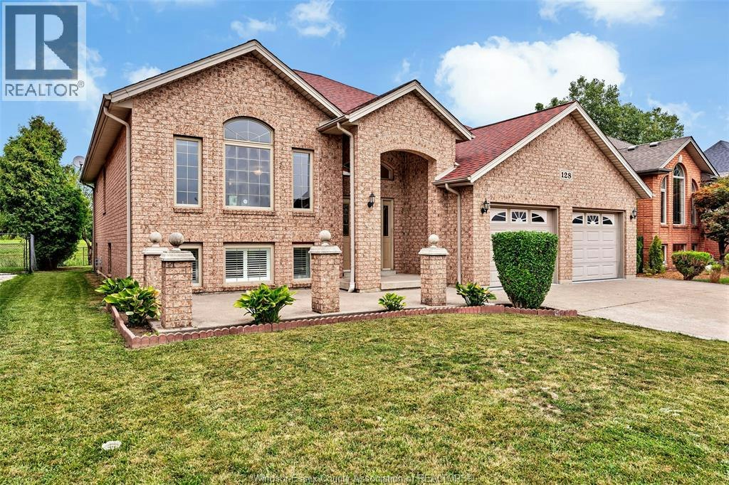 128 Marina Grove, Lakeshore, ON, N9K 1C9