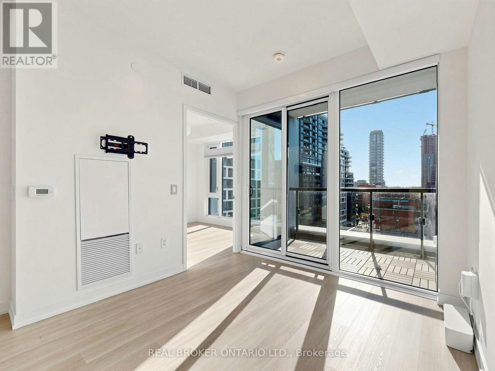 816-158 Front Street E, Toronto, ON, M5A 0K9 - 5