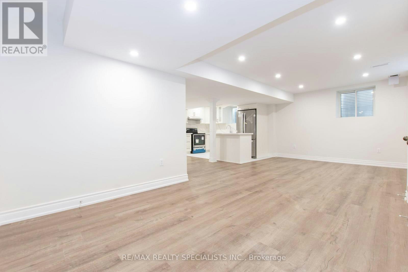 BSMT-1563 Doran Crescent, Milton, ON, L9E 1H5 - 2