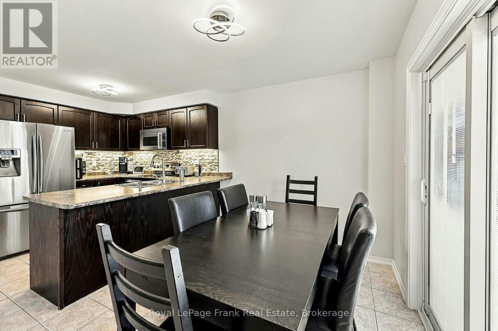 10 Oceanpearl Crescent, Whitby, ON, L1N 0C2 - 12