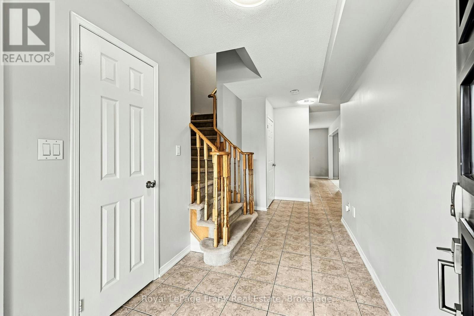10 Oceanpearl Crescent, Whitby, ON, L1N 0C2 - 5