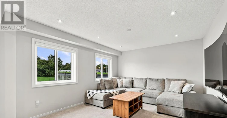 10 Oceanpearl Crescent, Whitby, ON, L1N 0C2 - 7