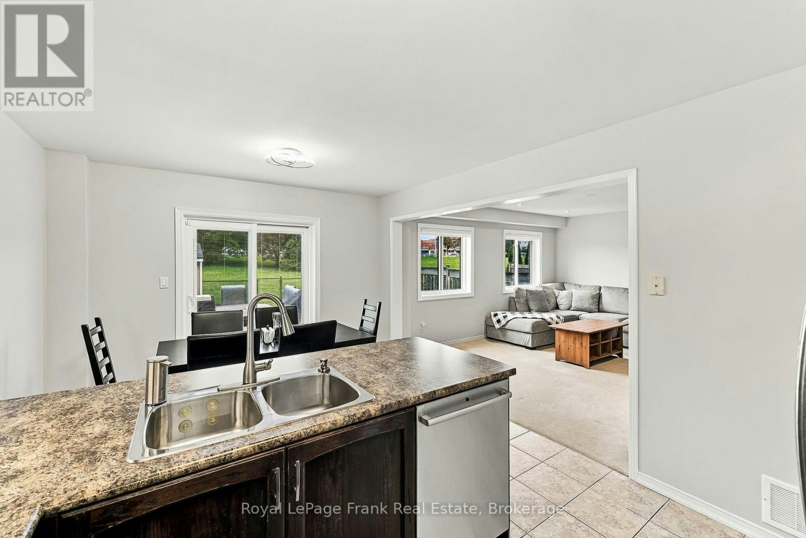 10 Oceanpearl Crescent, Whitby, ON, L1N 0C2 - 17