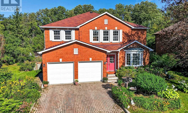 1600 Firwood Crescent