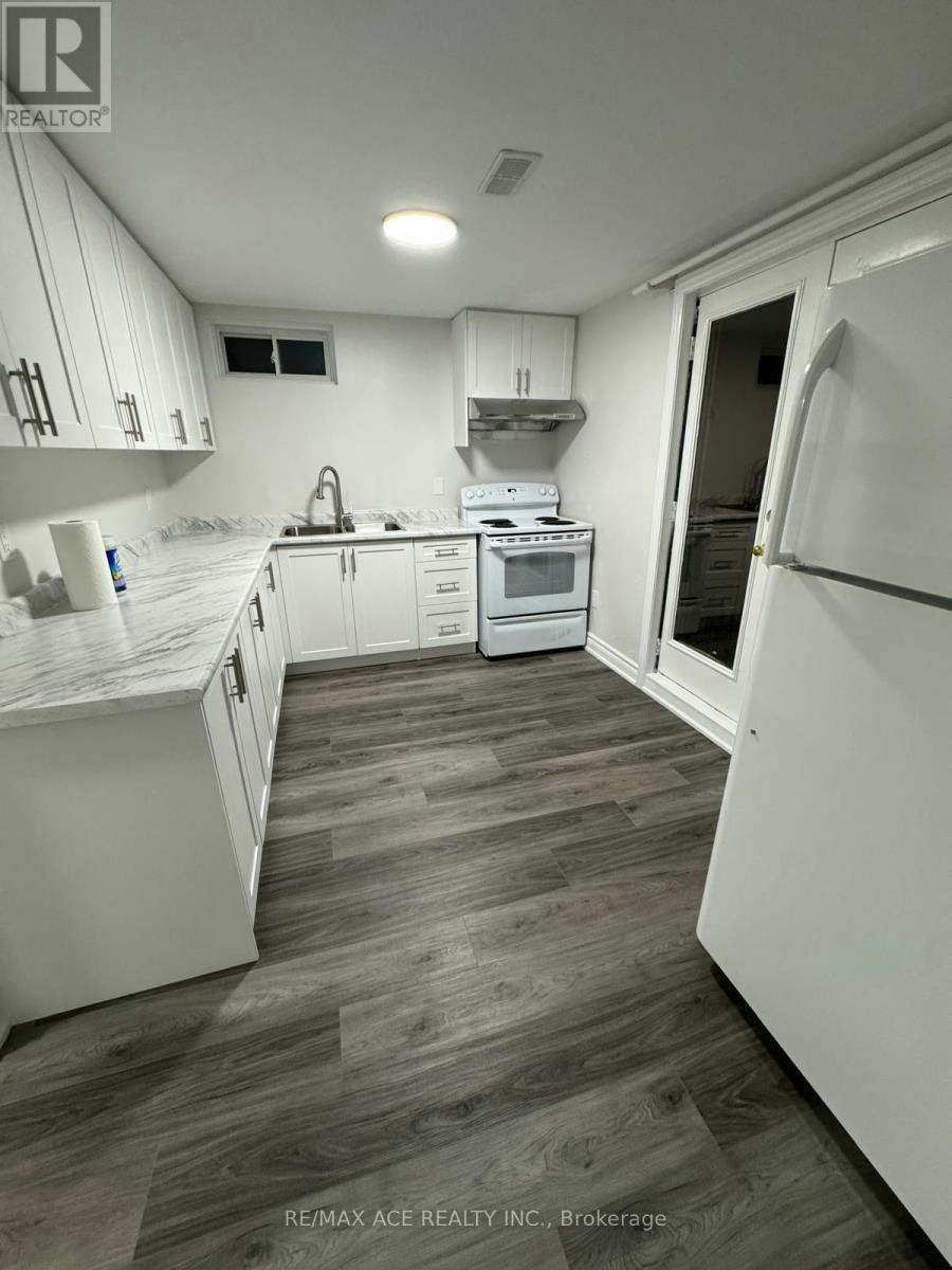 BSMT-1644 Pepperwood Gate, Pickering, ON, L1X 2K1 - 2