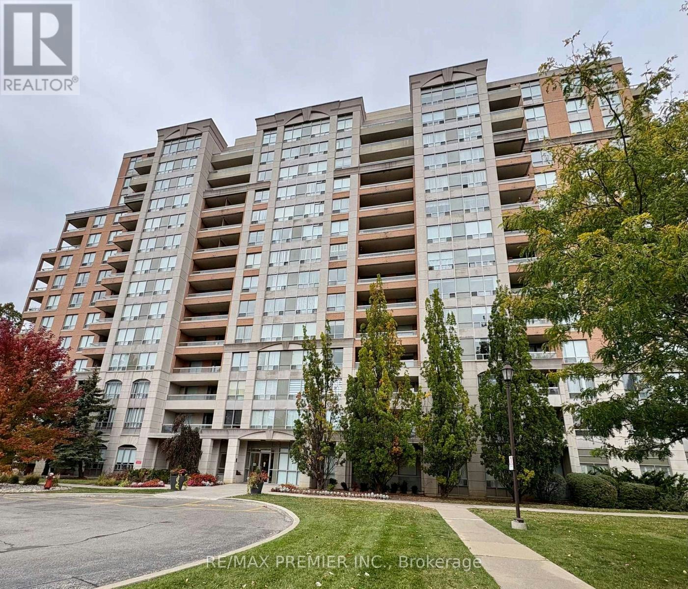 612-29 Northern Heights Drive, Richmond Hill, ON, L4B 4M4