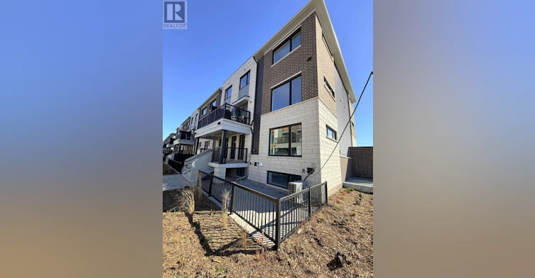 9-1001 Glenroy Gilbert Drive, Ottawa, ON, K2J 5W2