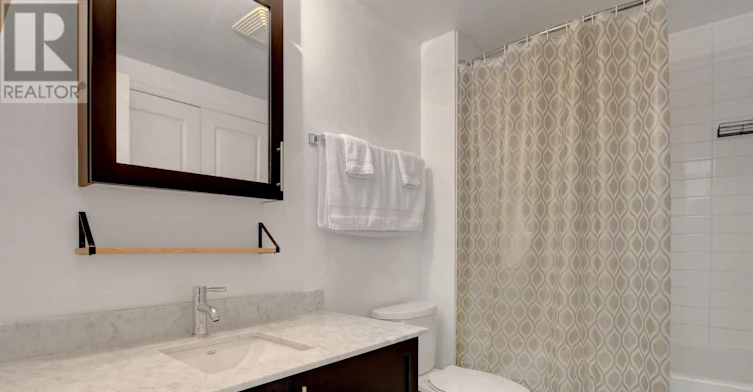 1305-242 Rideau Street, Ottawa, ON, K1N 0B7 - 18