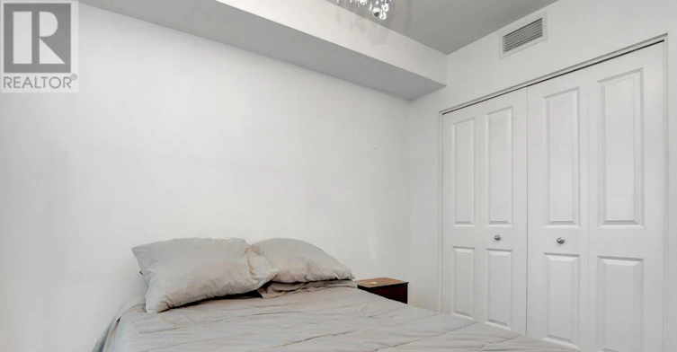 1305-242 Rideau Street, Ottawa, ON, K1N 0B7 - 17