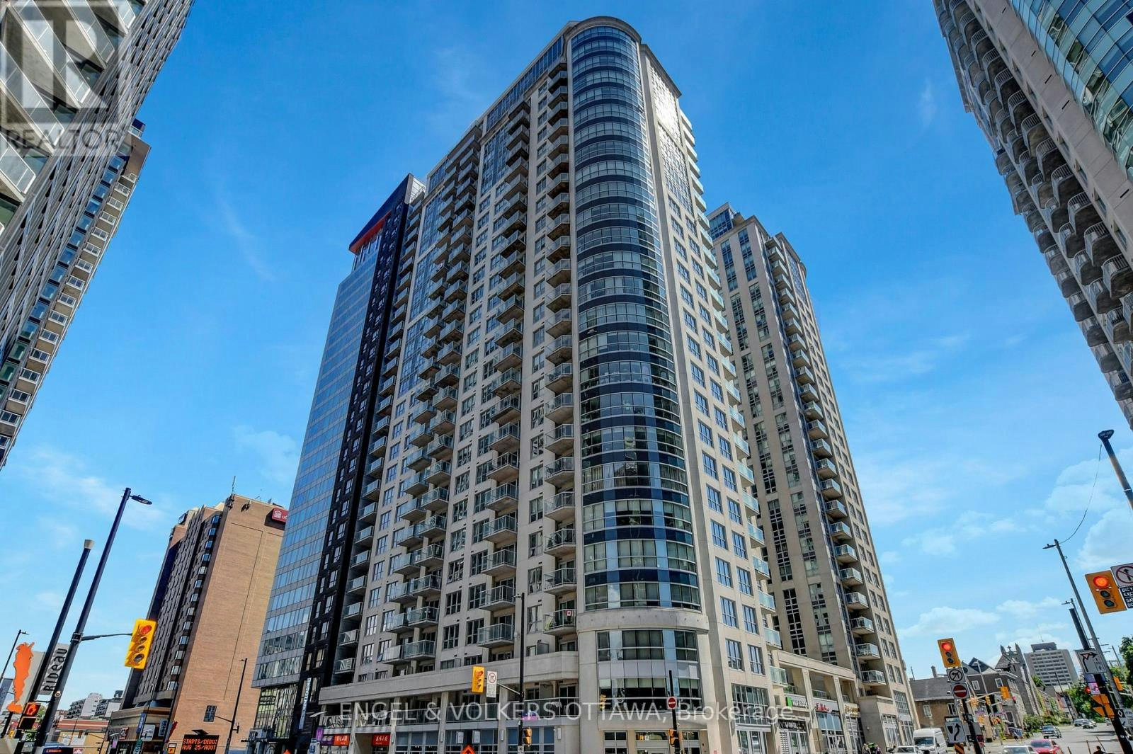 1305-242 Rideau Street, Ottawa, ON, K1N 0B7