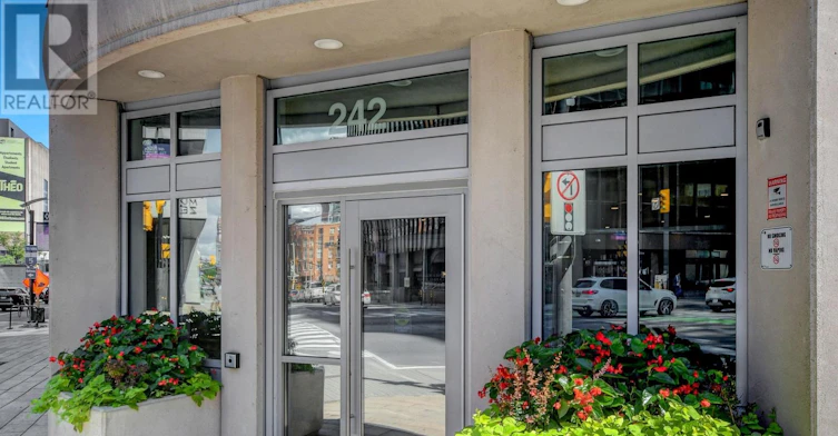 1305-242 Rideau Street, Ottawa, ON, K1N 0B7 - 3