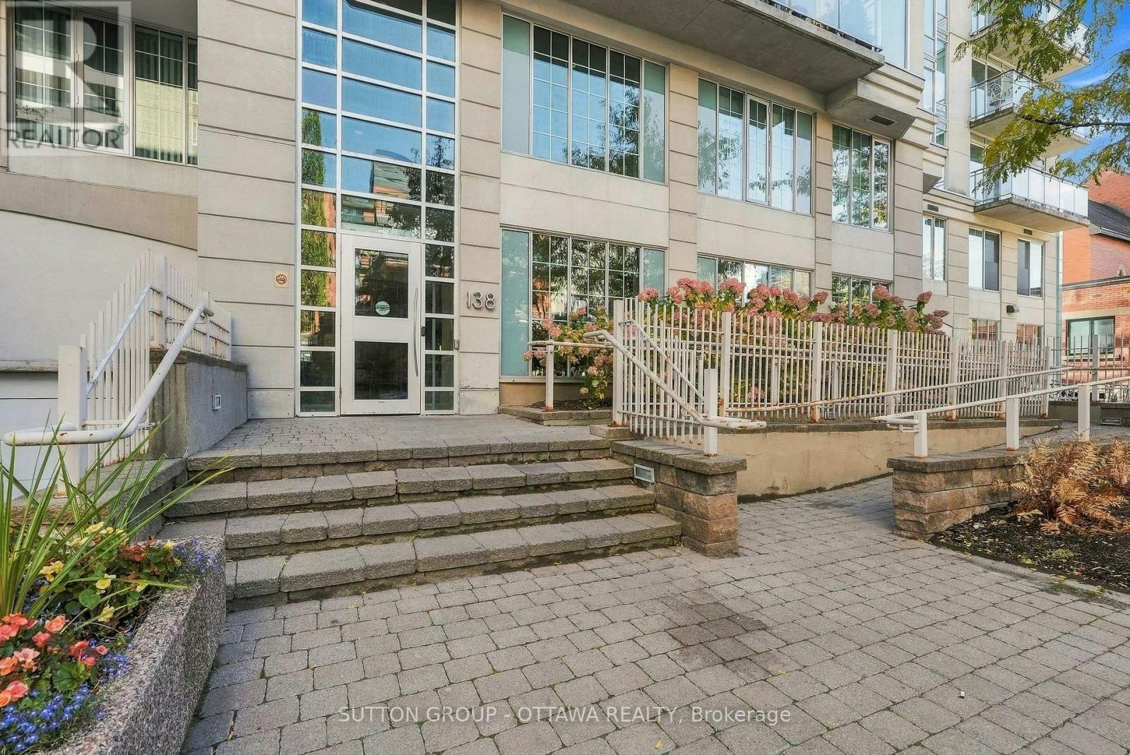 1012-138 Somerset Street W, Ottawa, ON, K2P 0A3