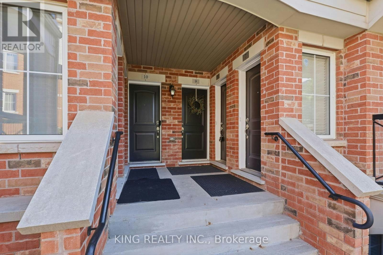8-35 Hays Boulevard, Oakville, ON, L6H 0J1 - 2