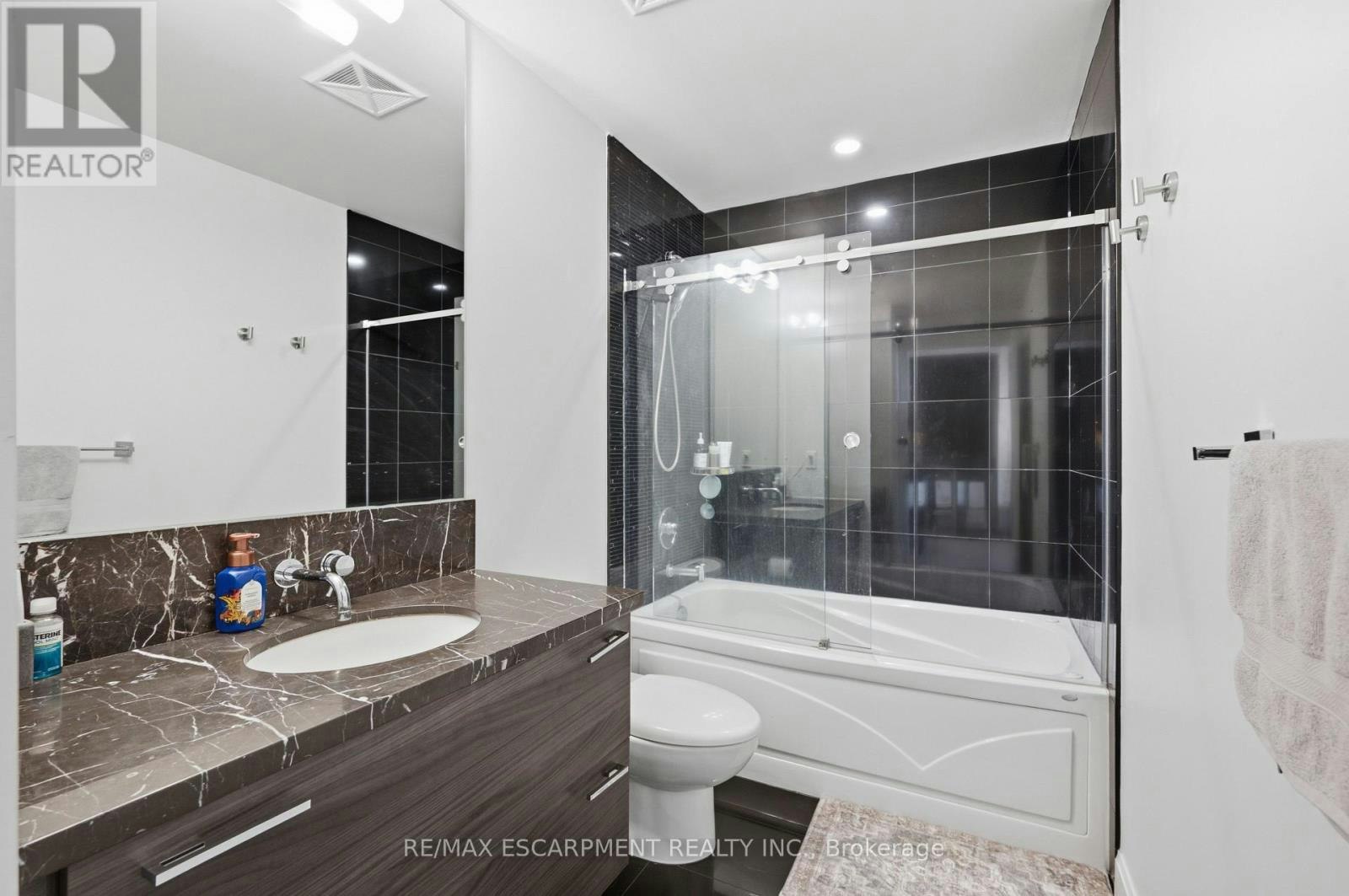 3703-33 Shore Breeze Drive, Toronto, ON, M8V 0G1 - 7