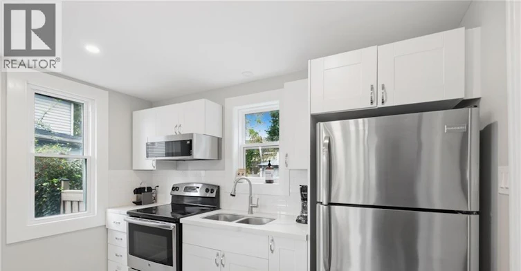 4895 Crysler Avenue, Niagara Falls, ON, L2E 3W5 - 8
