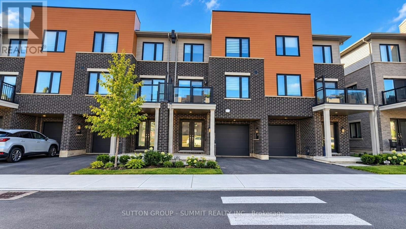 104 Dryden Lane, Hamilton, ON, L8H 0B6